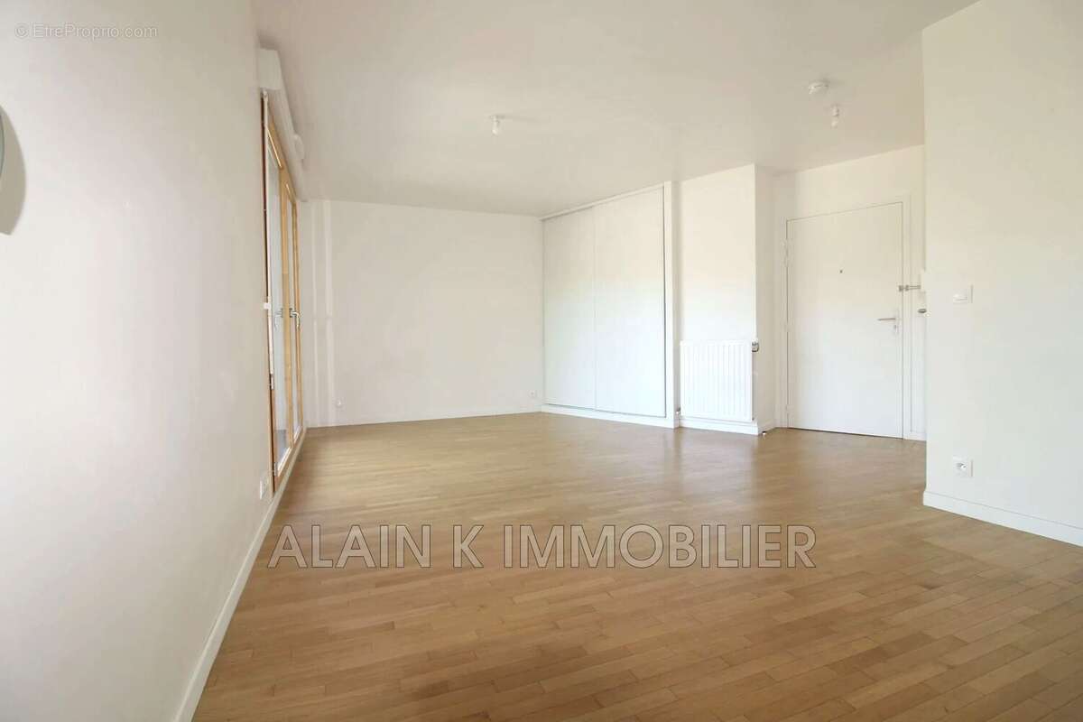 Appartement à CHAVILLE