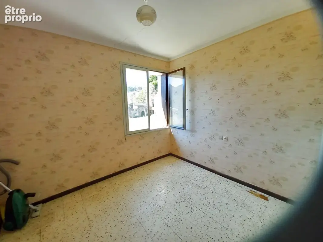 Maison individuelle avec grand jardin et grand garage. - photo 20