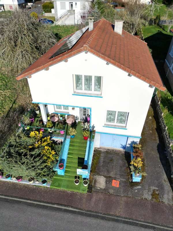 Maison à SAINT-ELOY-LES-MINES