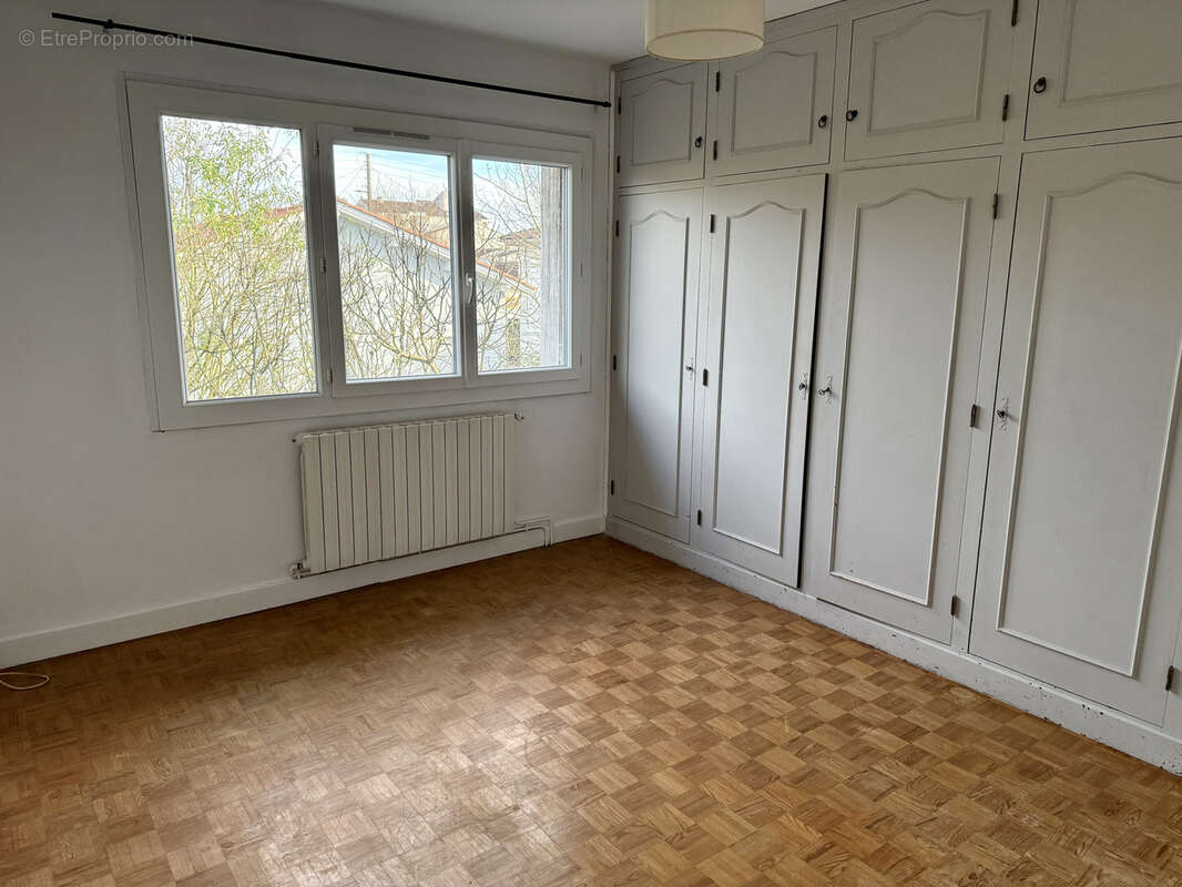 Maison à VILLENEUVE-SUR-LOT