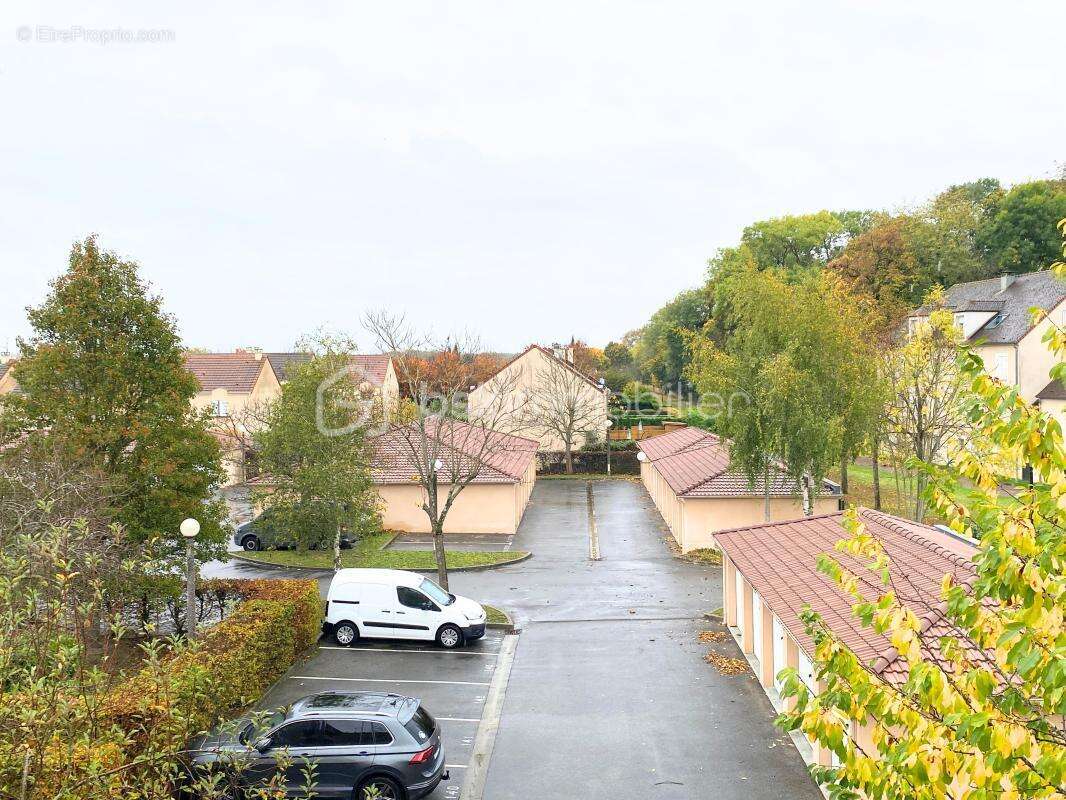 Appartement à SAINT-PIERRE-DU-PERRAY