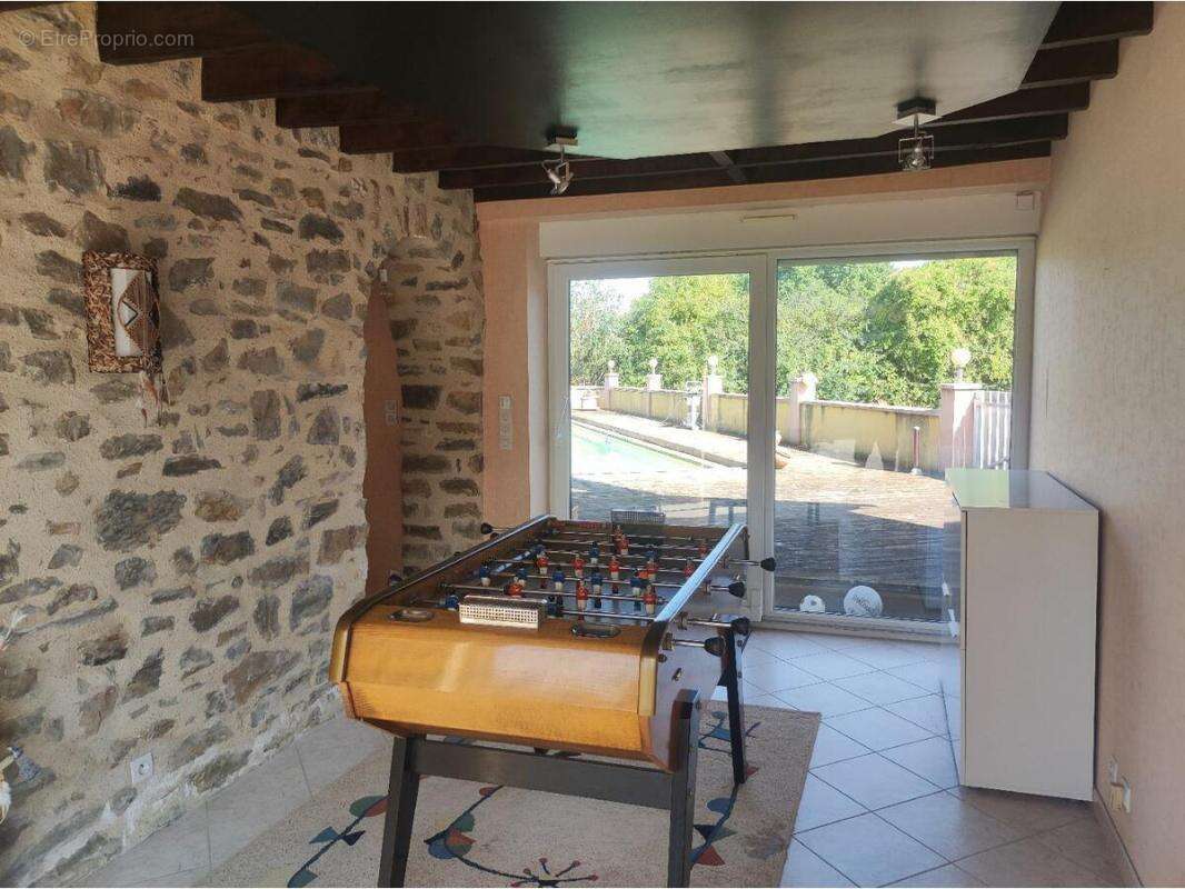 Maison à SAINT-OUEN-DE-MIMBRE