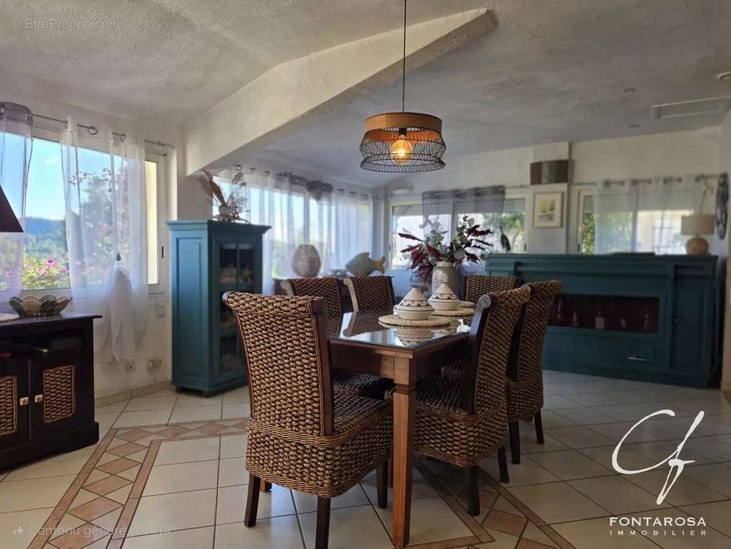 Maison à SAINT-RAPHAEL