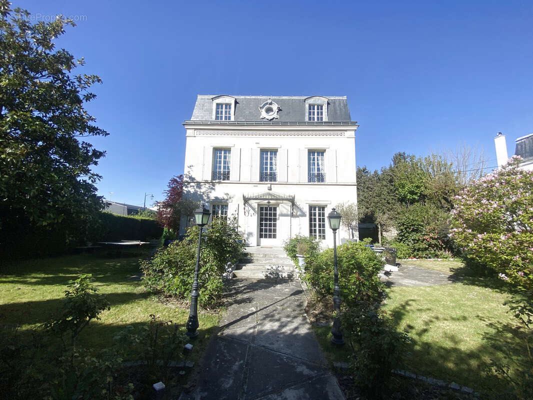 Maison à LE RAINCY