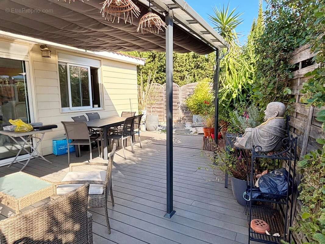 Maison à ROQUEBRUNE-SUR-ARGENS