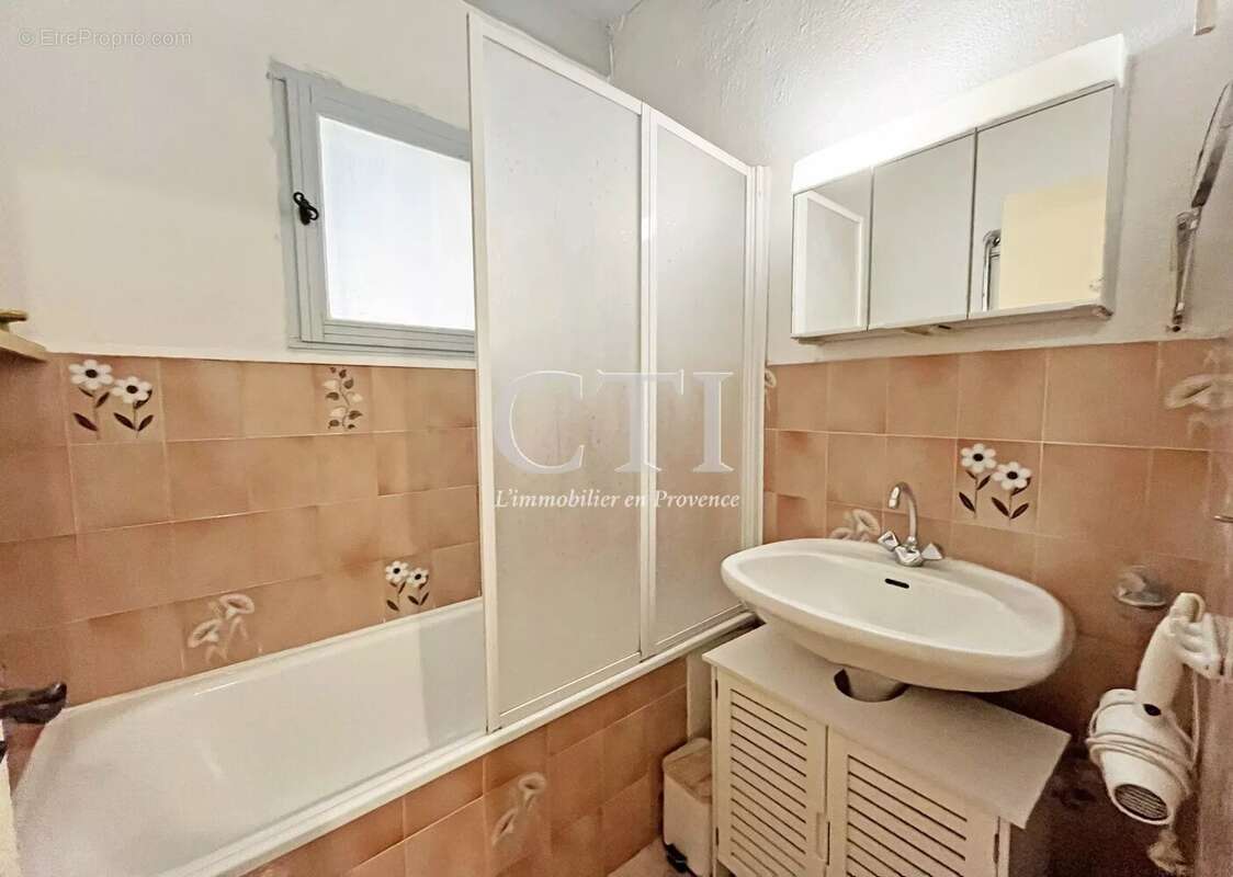 Maison à VAISON-LA-ROMAINE