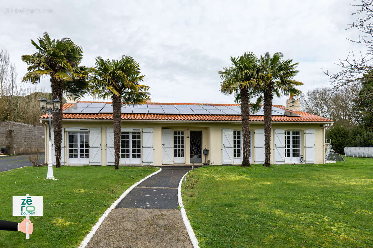 Maison à LA CHAPELLE-ACHARD