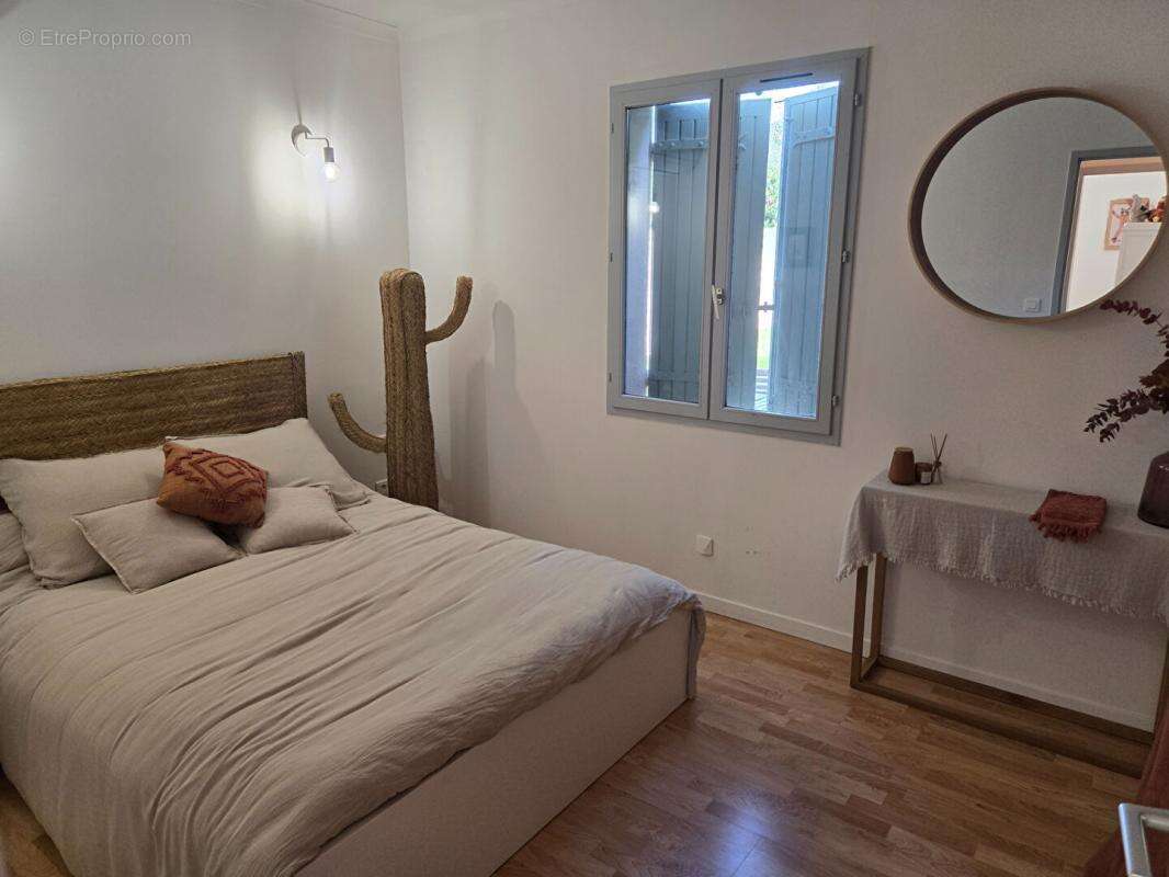 Maison à LA CALMETTE