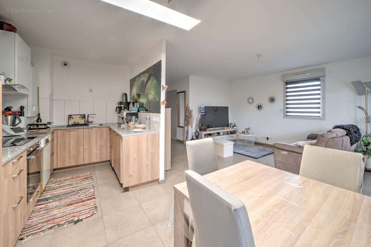 Appartement à SAINT-GENIS-POUILLY