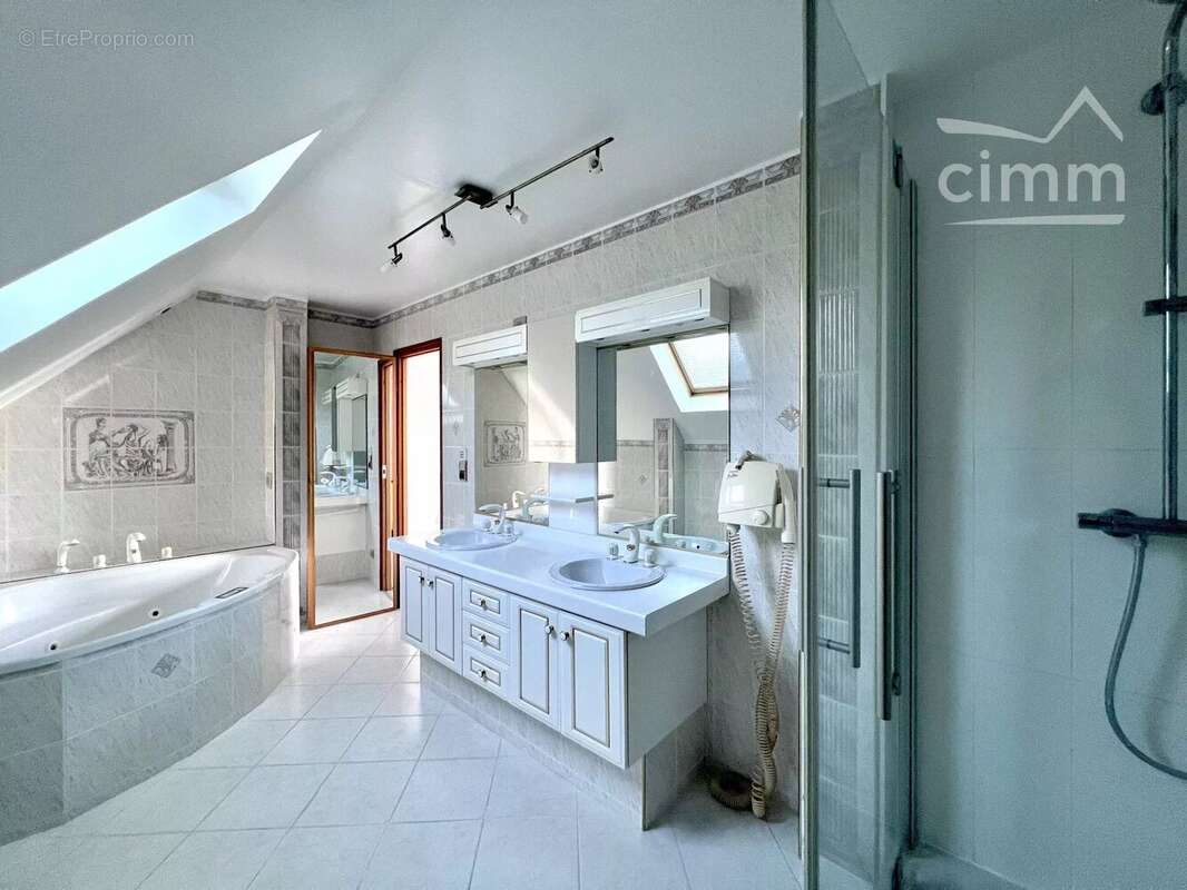 Maison à CROUY-EN-THELLE