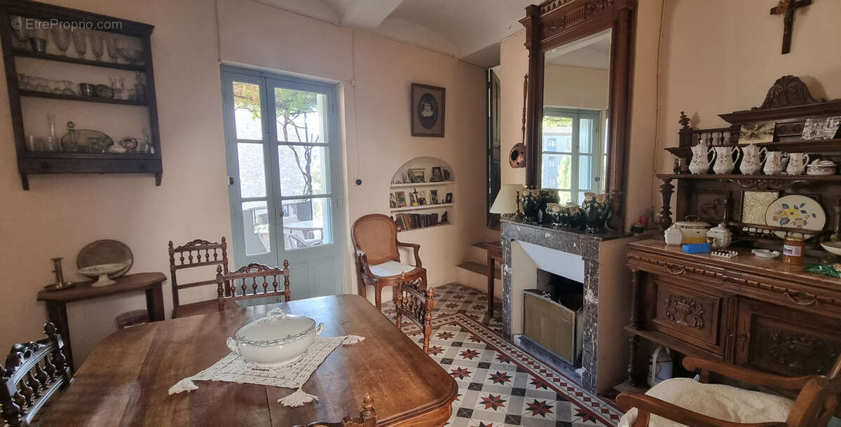 Maison à LAROQUE