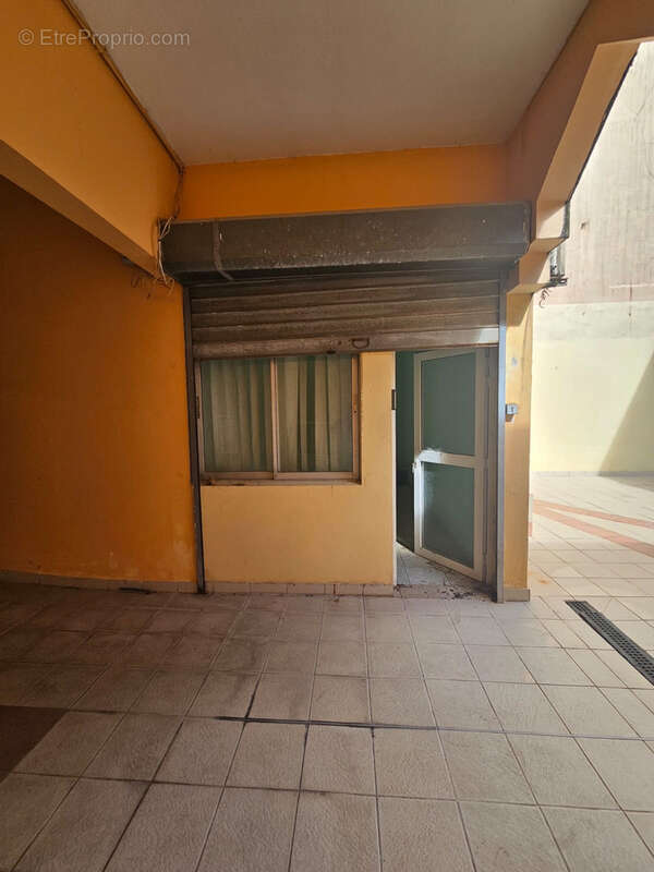 Commerce à LE MORNE-ROUGE