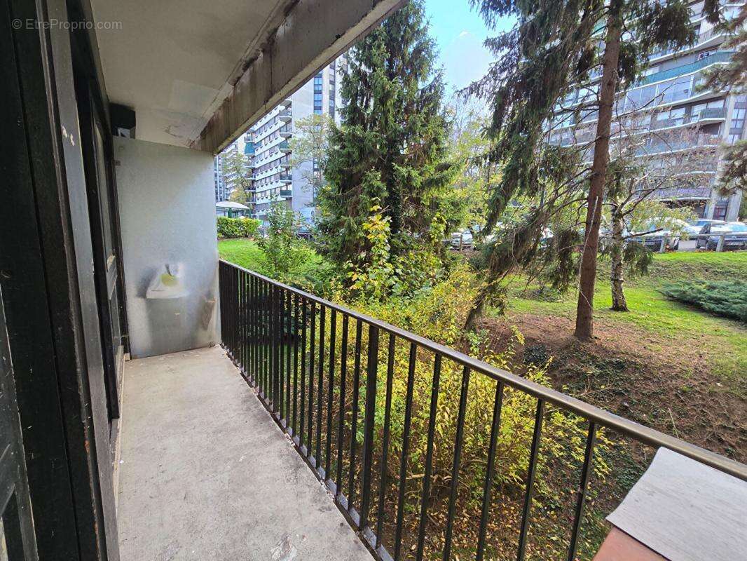 Appartement à GRIGNY