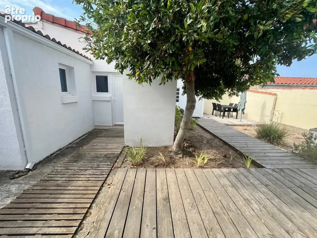 La faute sur mer (85) proche ocean villa plain pied avec 2 locatifs saisonniers independants sur 400m² - photo 12