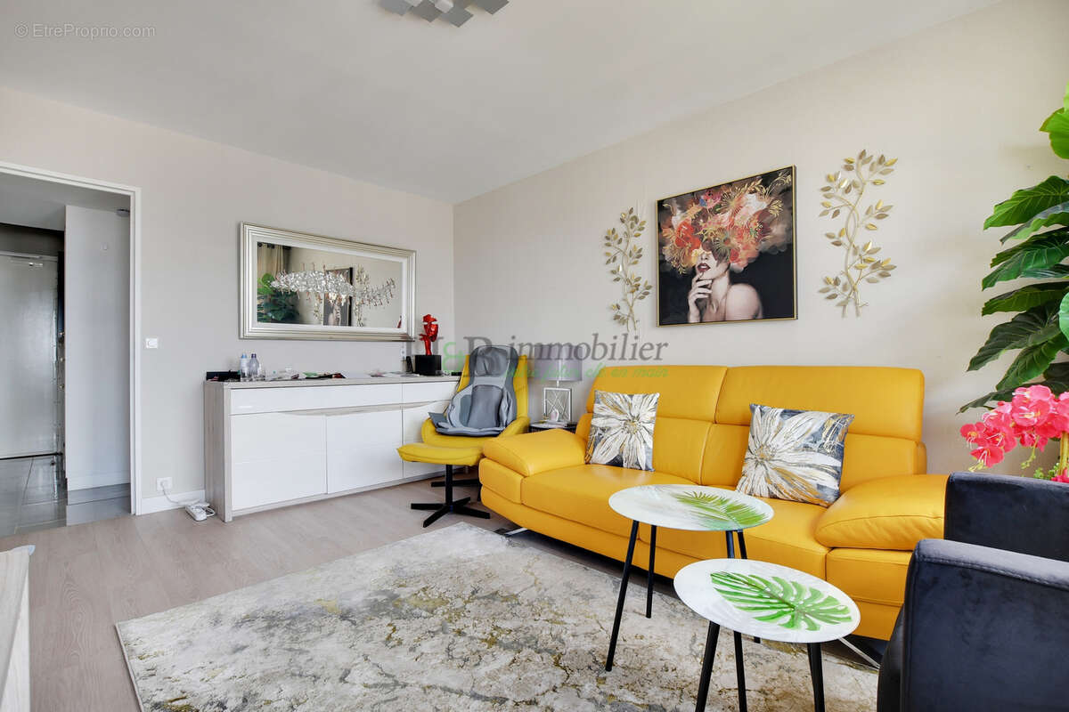 Appartement à MAISONS-ALFORT