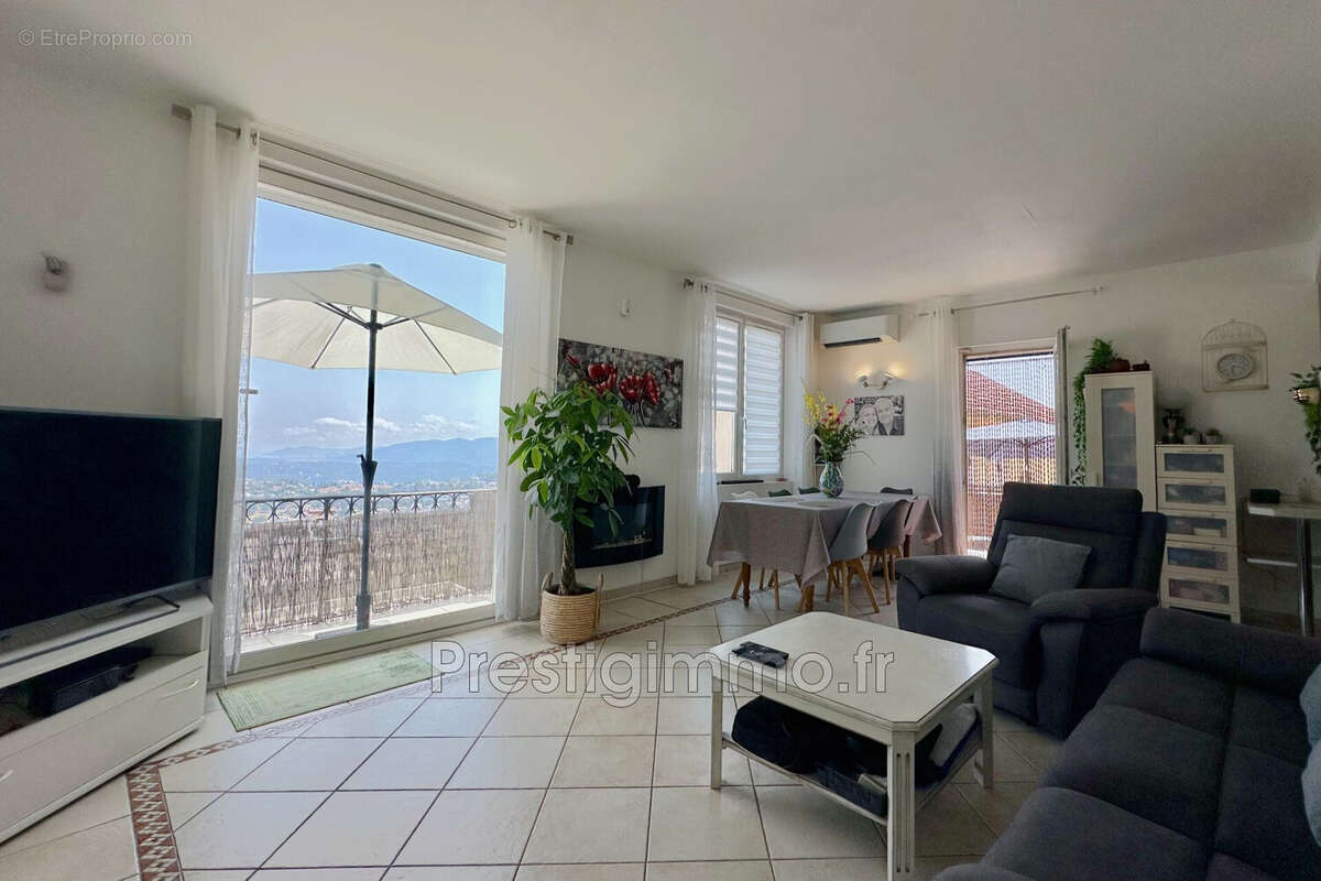 Appartement 66 m² à Grasse  - photo 2
