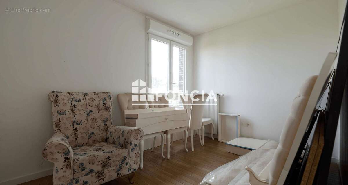 Appartement à CORBEIL-ESSONNES