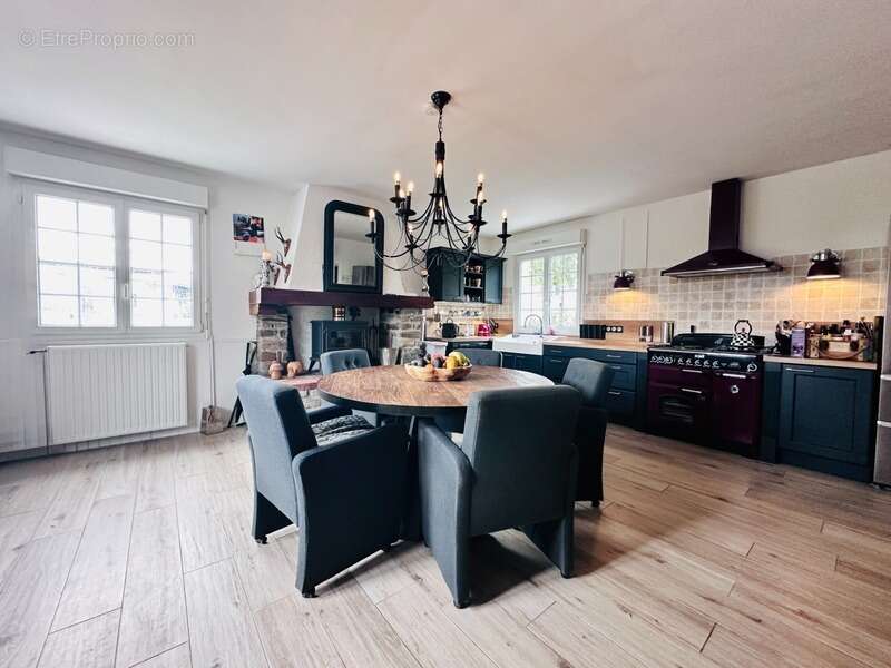 Maison à LANDELLES-ET-COUPIGNY