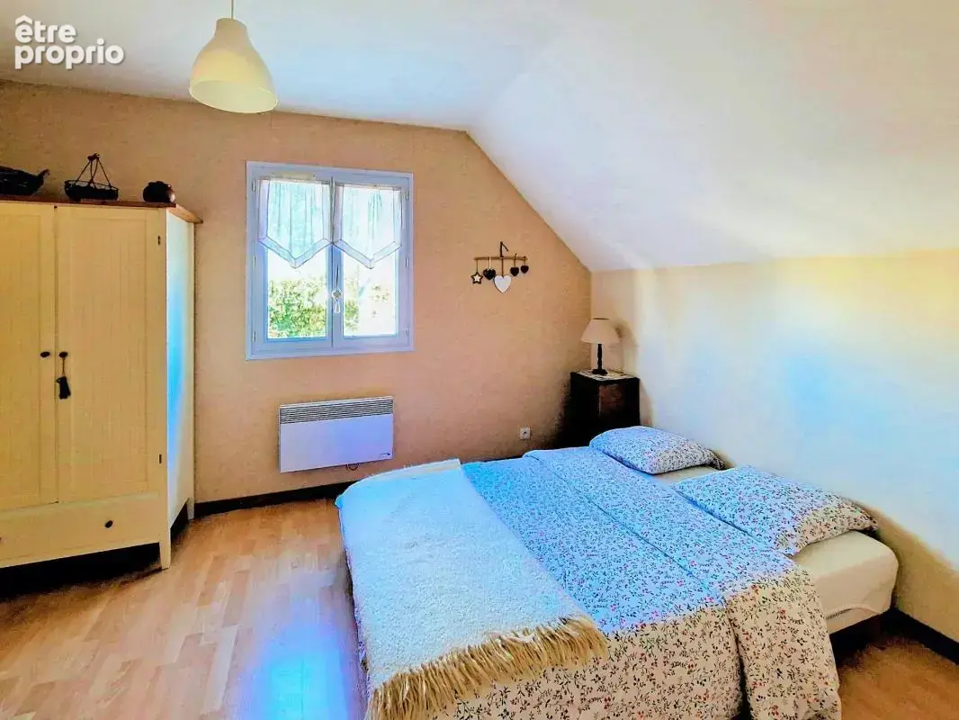 Plaisir - Maison 145 m² - 5 chambres - 1007m² terrain - photo 9