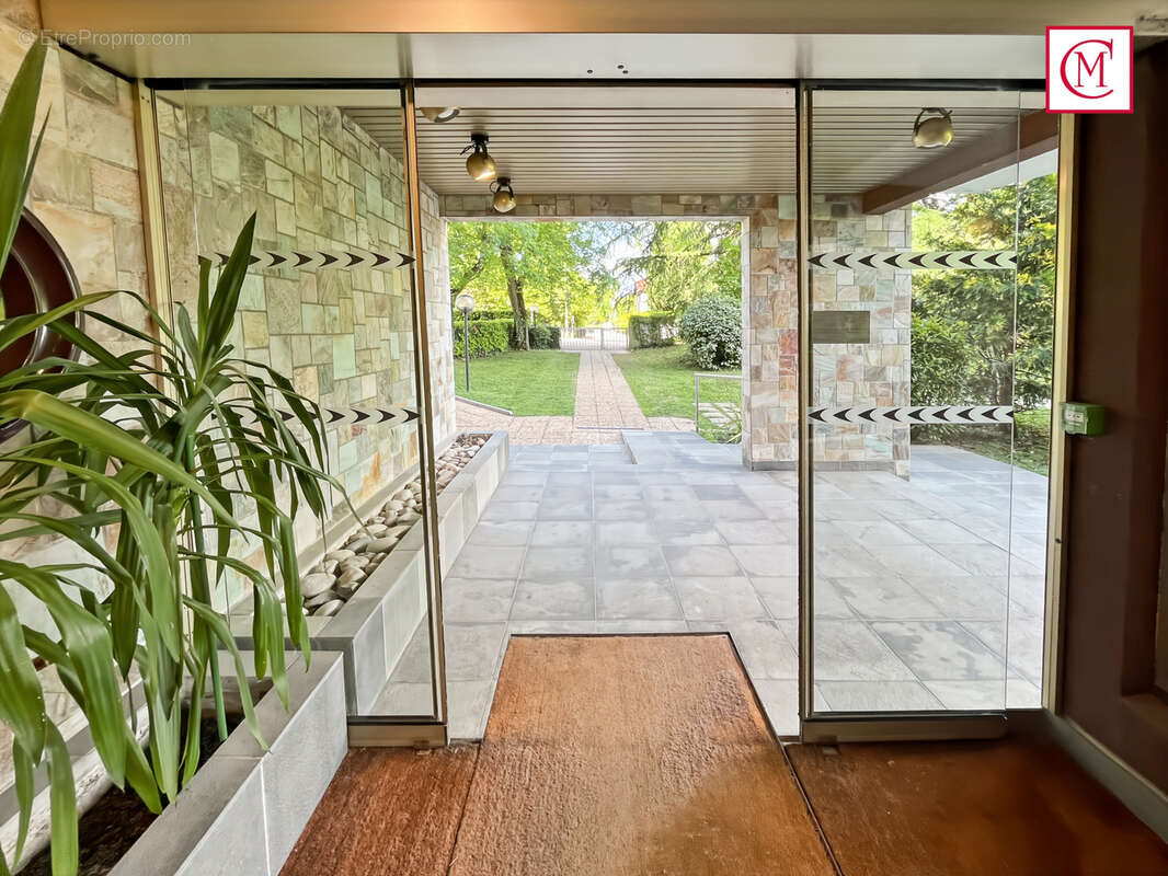 Appartement à MEYLAN