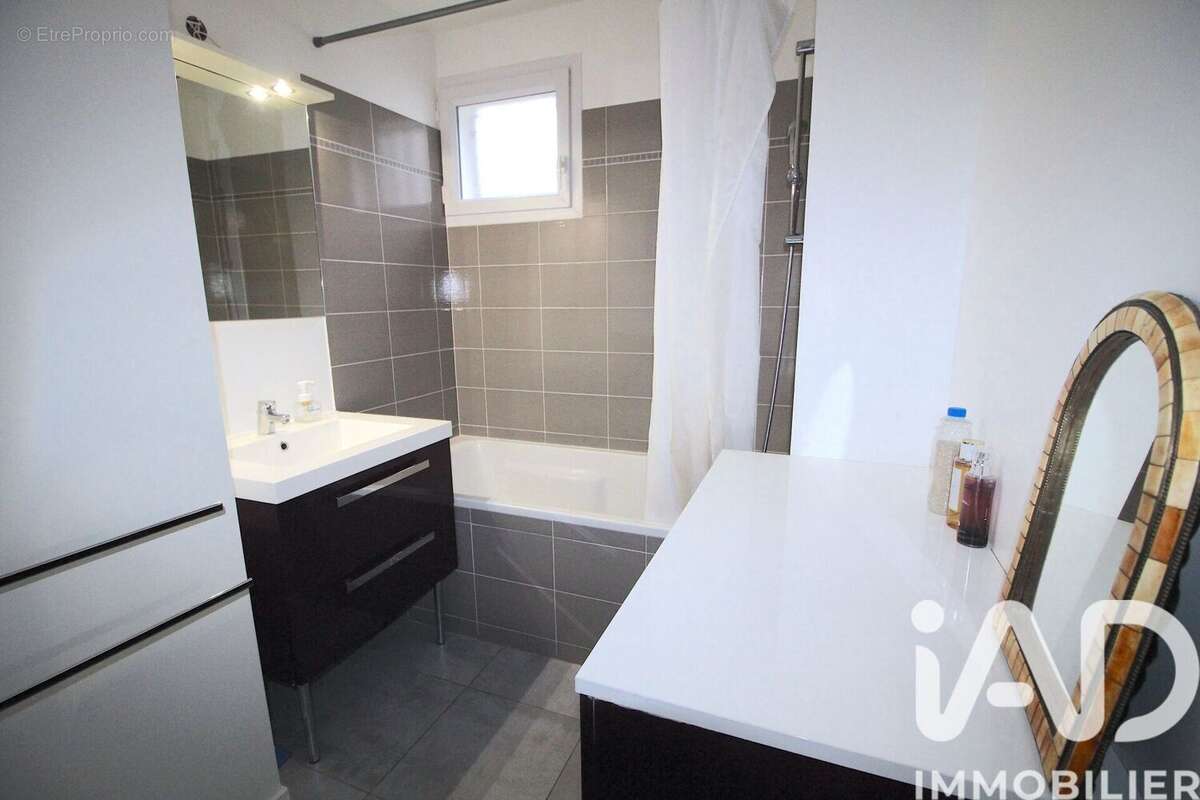 Photo 6 - Appartement à SAINTE-GENEVIEVE-DES-BOIS