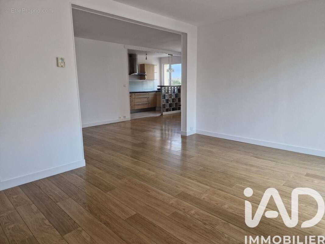 Photo 4 - Appartement à MONTIGNY-LE-BRETONNEUX