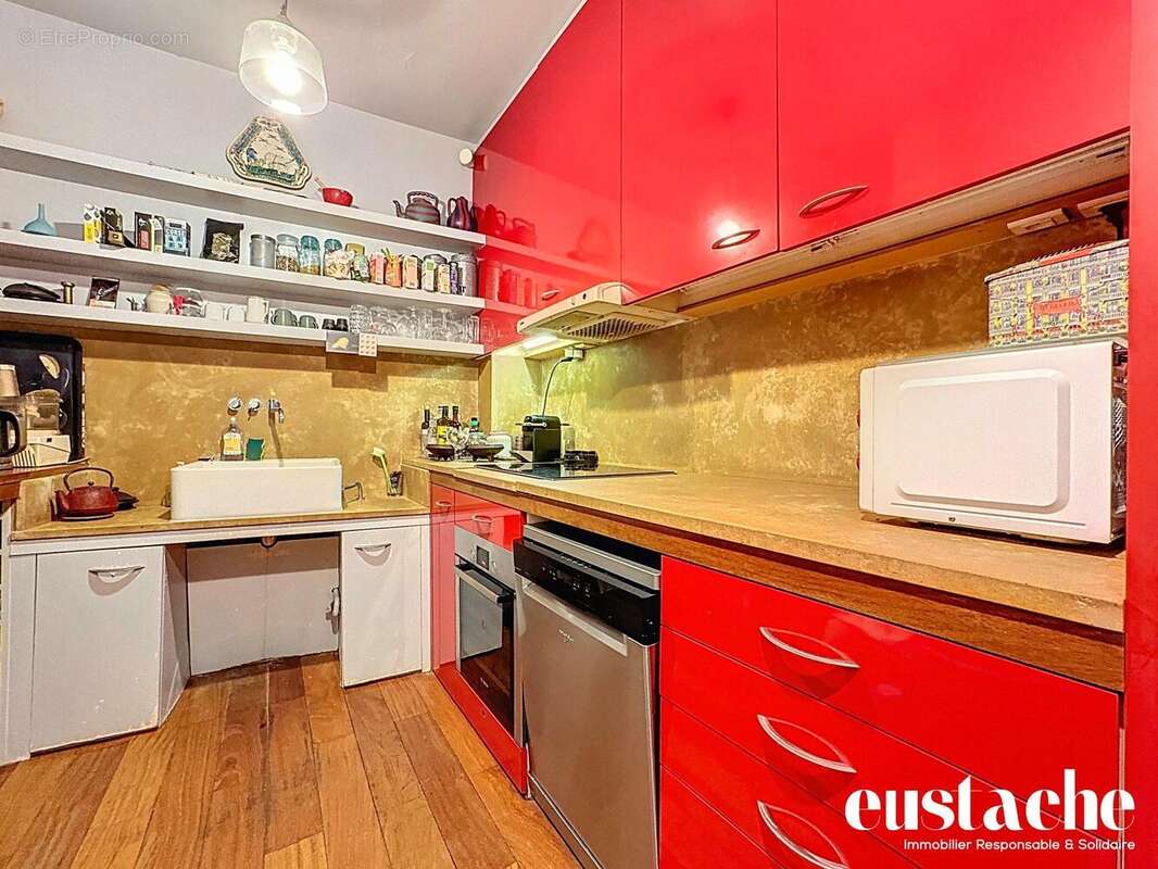 Appartement à PARIS-10E