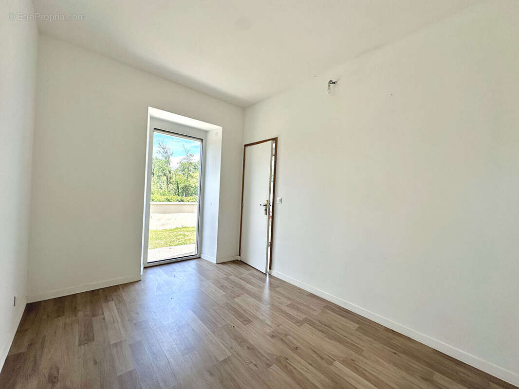Maison 240m² à nemours - photo 8