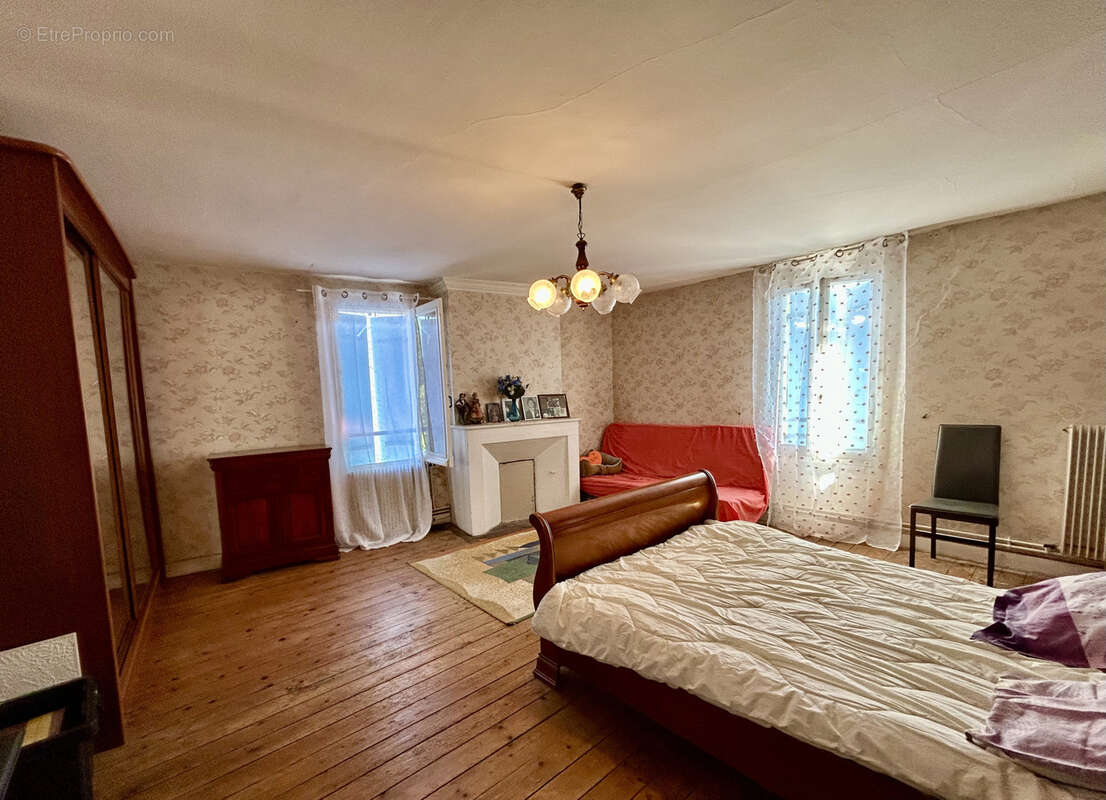 Maison à SAINT-DENIS-DE-PILE