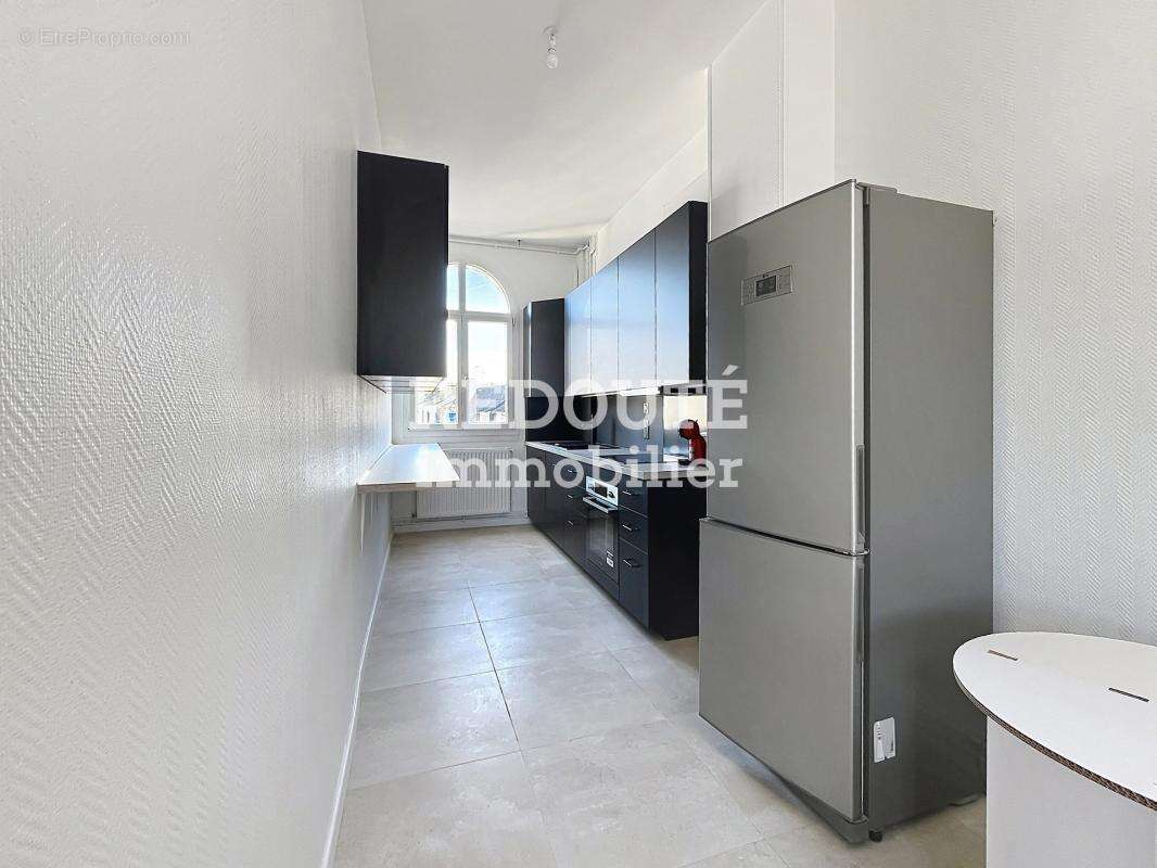 Appartement à vendre Centre ville de REIMS - photo 6
