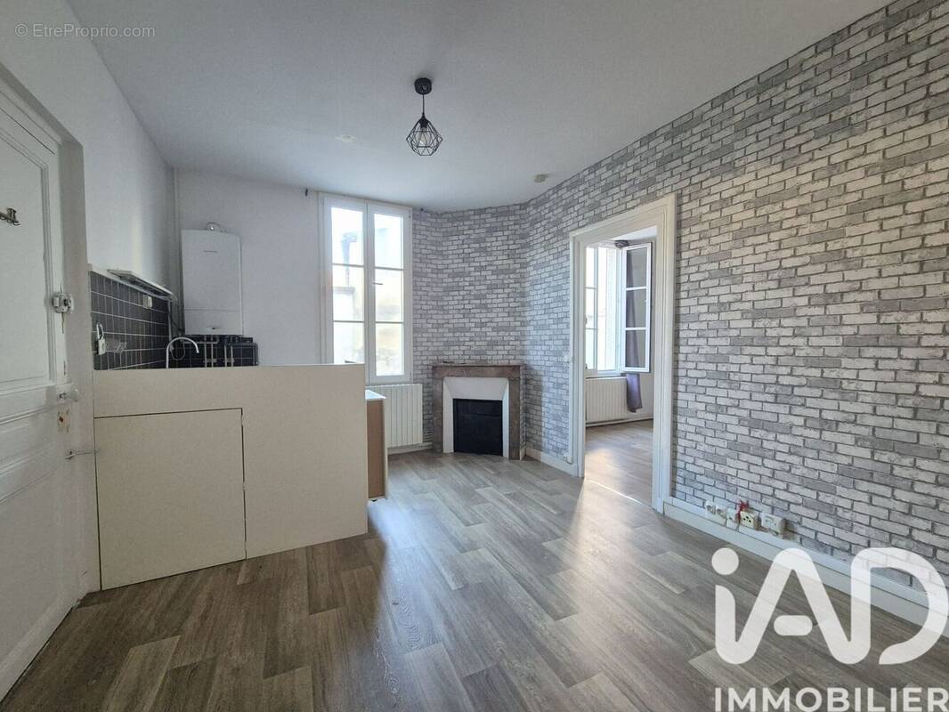 Photo 1 - Appartement à AUXERRE