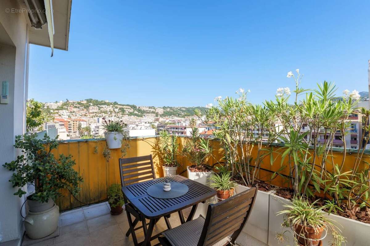 Appartement à NICE