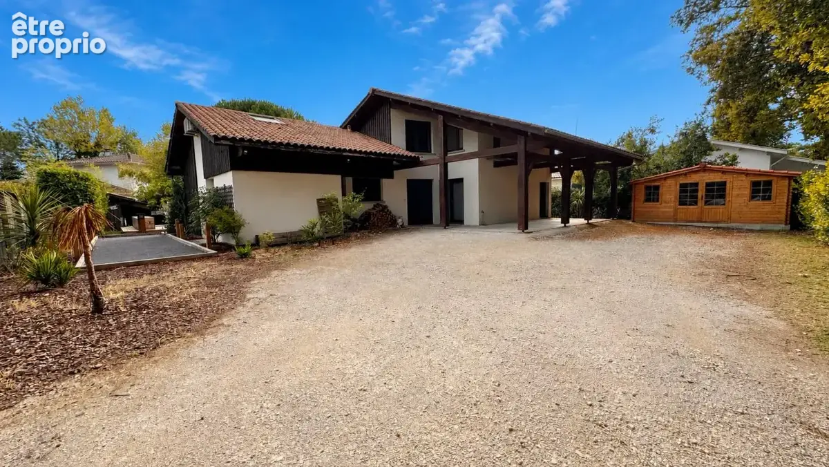 Villa lumineuse avec piscine - photo 18