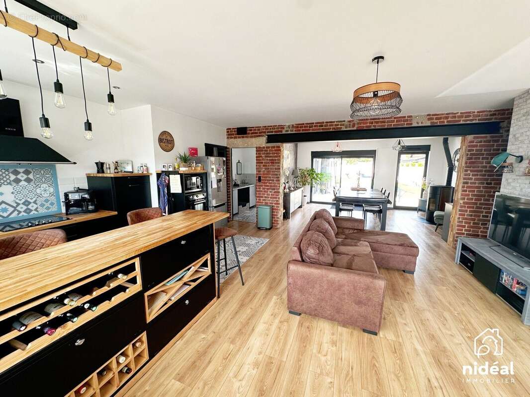 Maison 130 m² à Anzin-Saint-Aubin  - photo 4