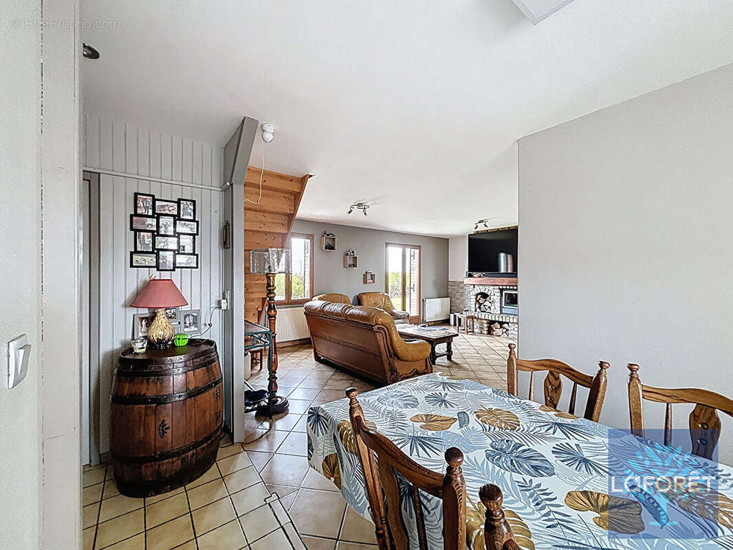 Semi plain -pied sur 1500 m². - photo 5