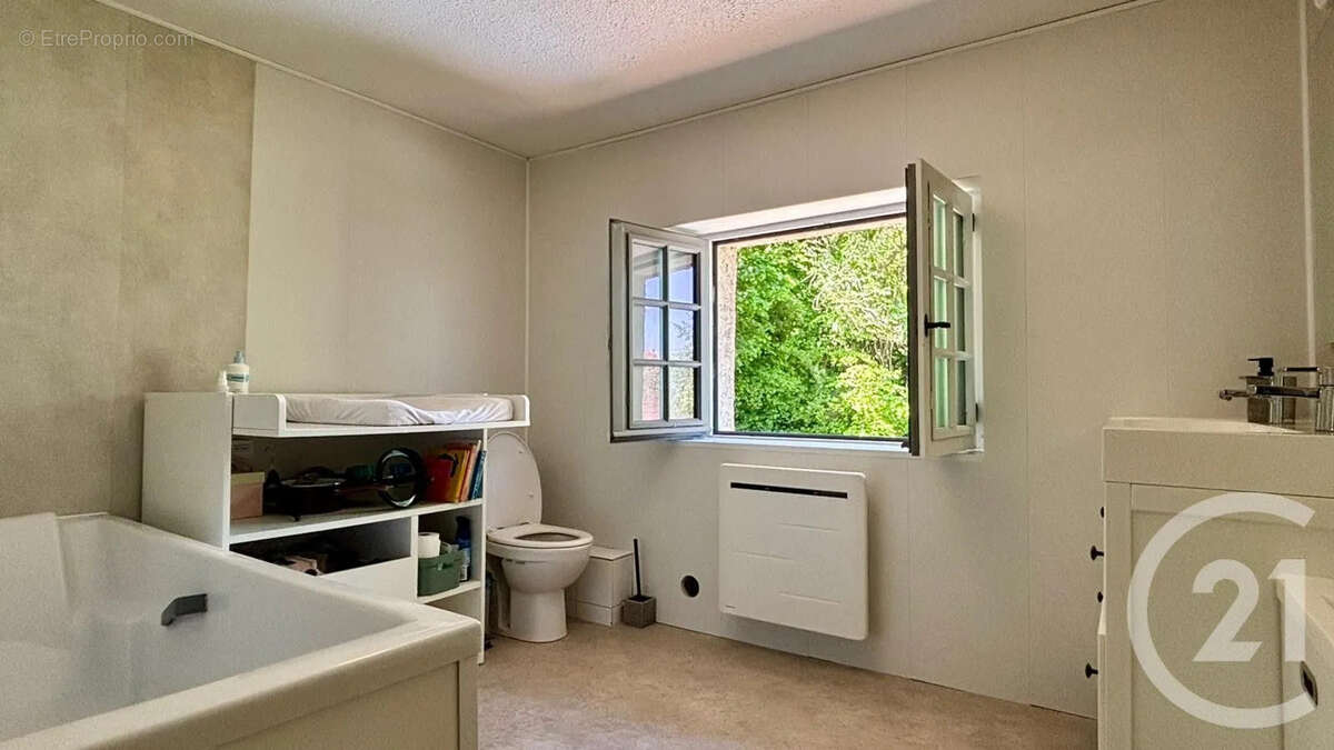 Maison 171 m² à Boncourt  - photo 7