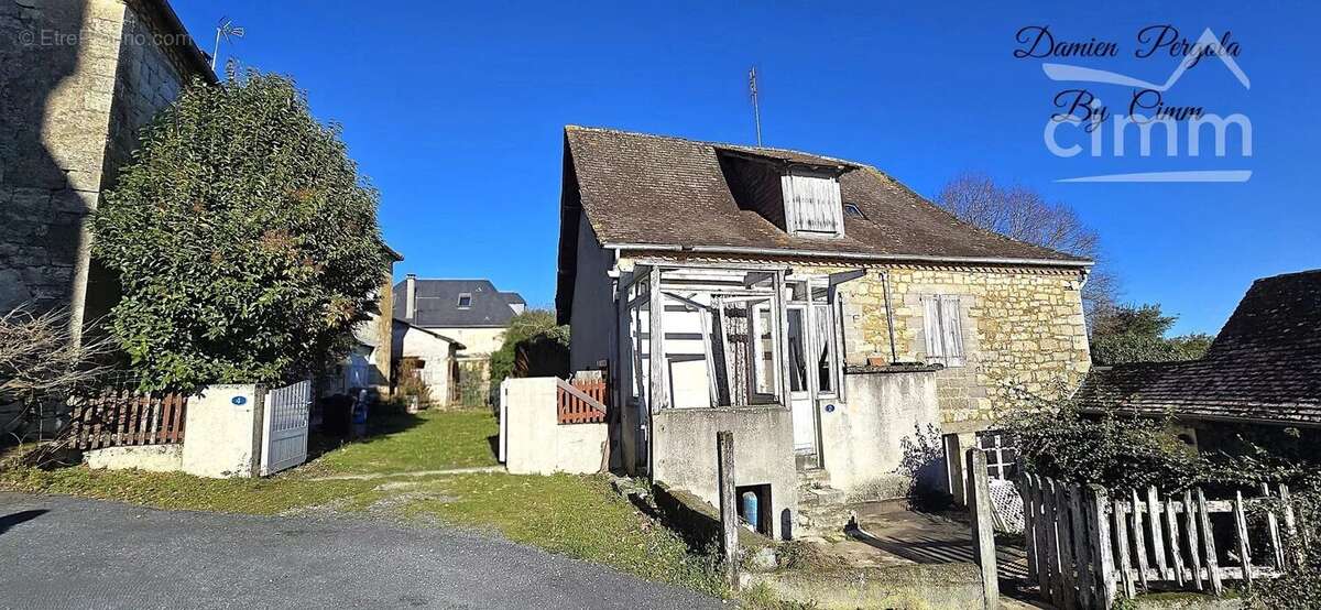 Maison à SAINT-RABIER