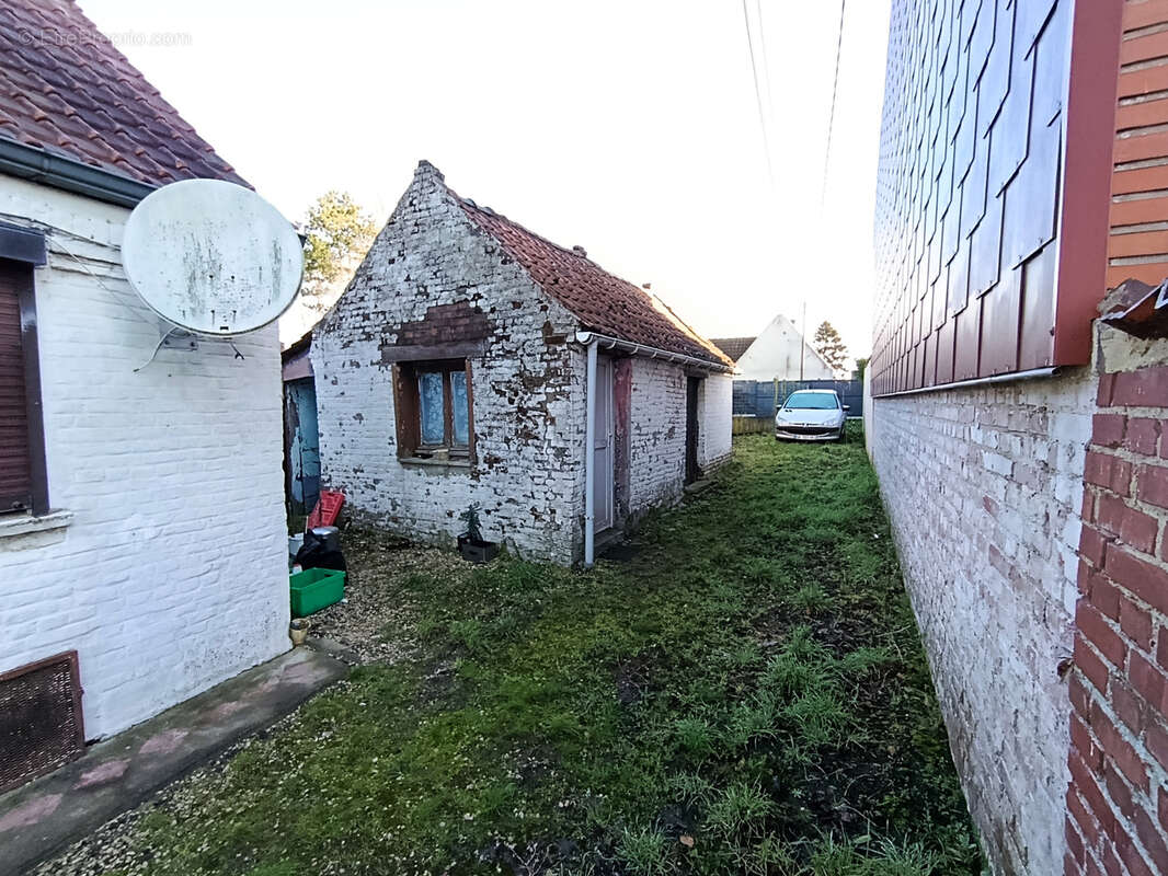 Maison à MONCHEAUX