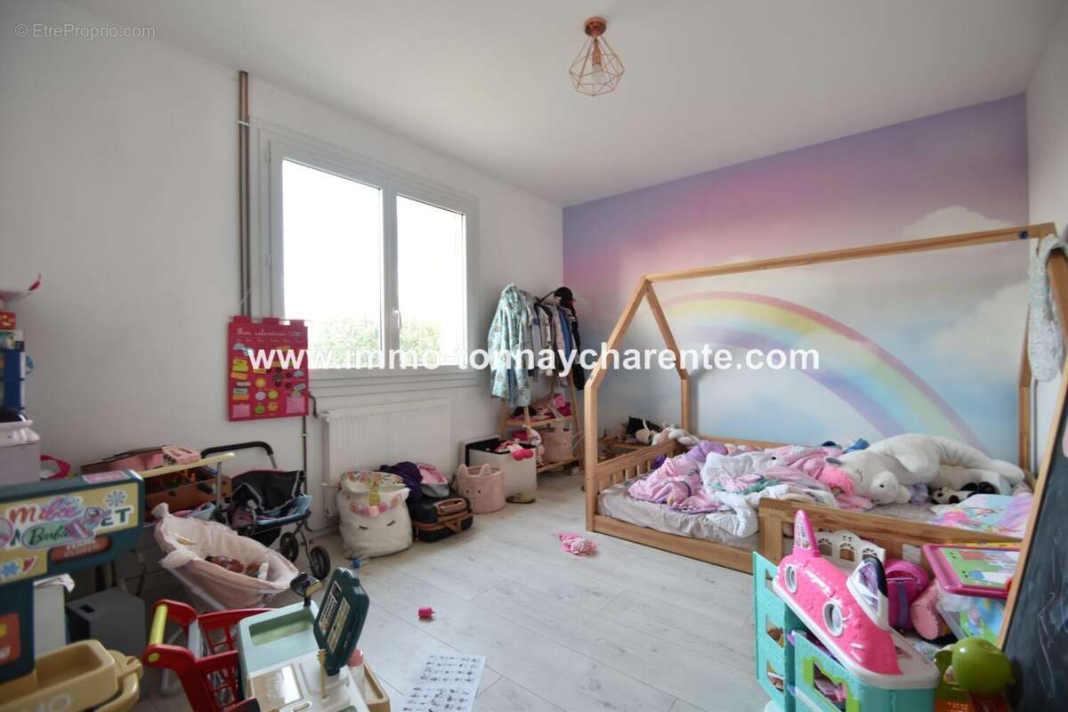Maison à TONNAY-CHARENTE