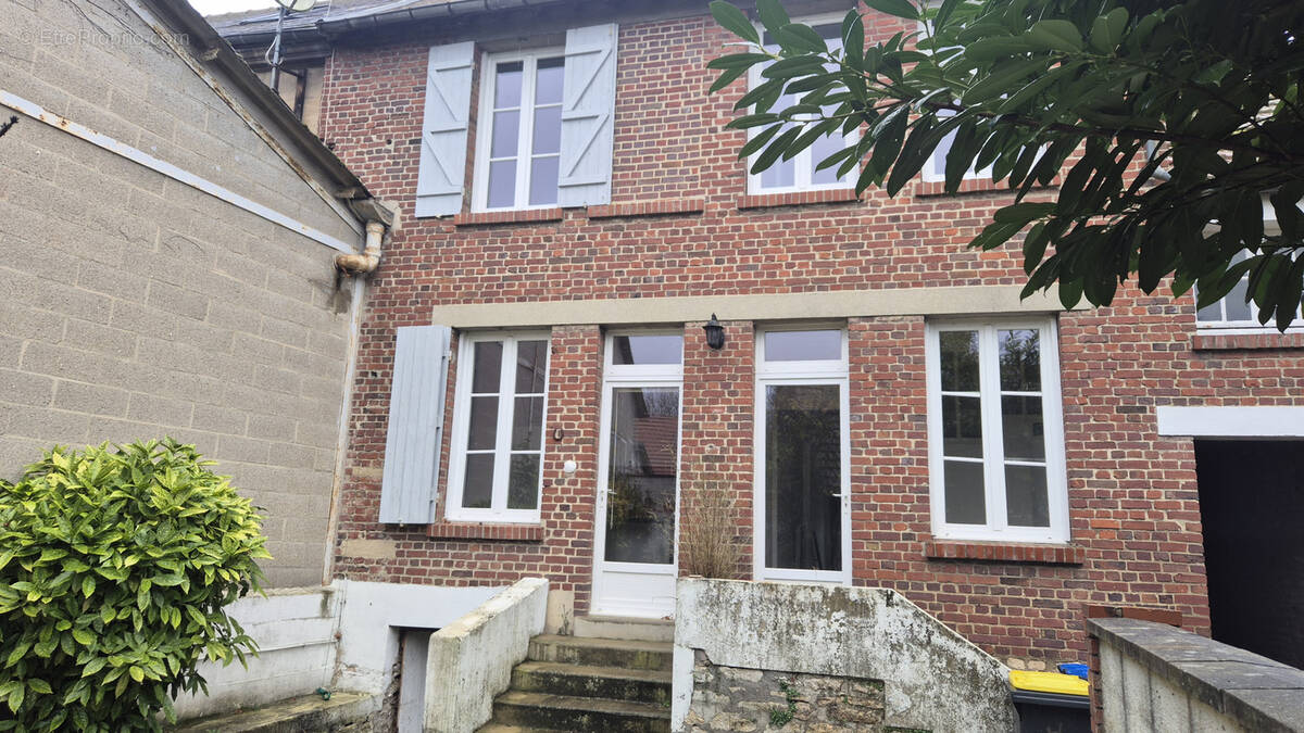 Maison à CHARS