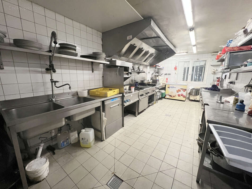 Commerce à SAINT-MAUR-DES-FOSSES