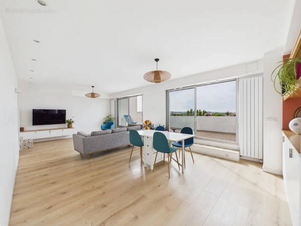 Appartement à LE RAINCY