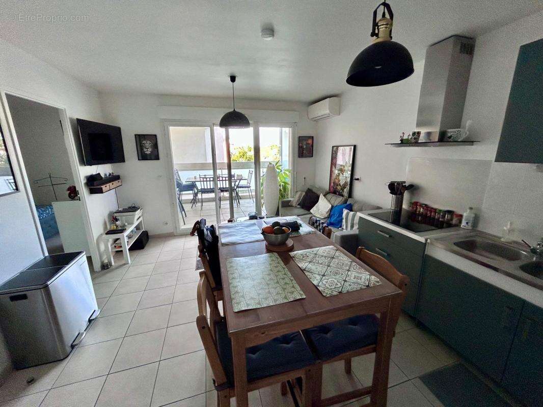 Appartement à COGOLIN