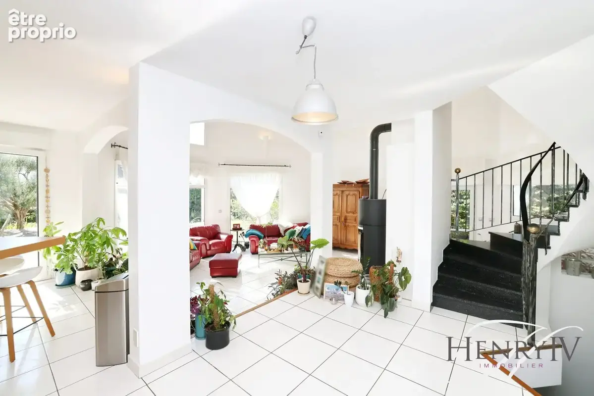 Maison 6 pièces 182 m² à vendre à Saint-Nazaire-Les-Eymes (38330) - photo 7