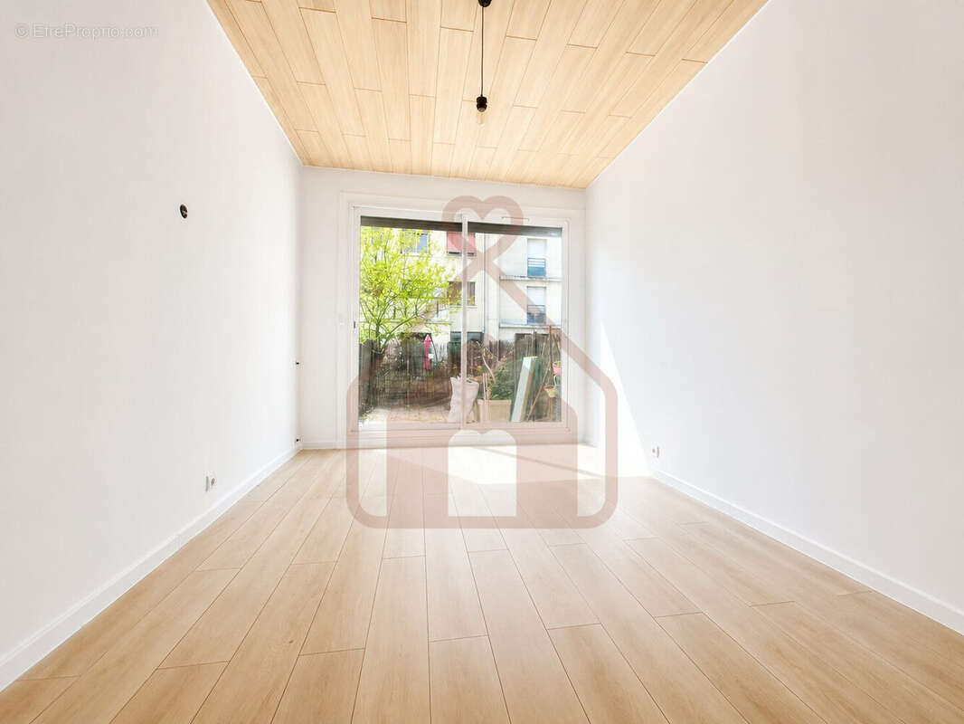 Appartement 24 m² à Le Kremlin-Bicetre  - photo 2
