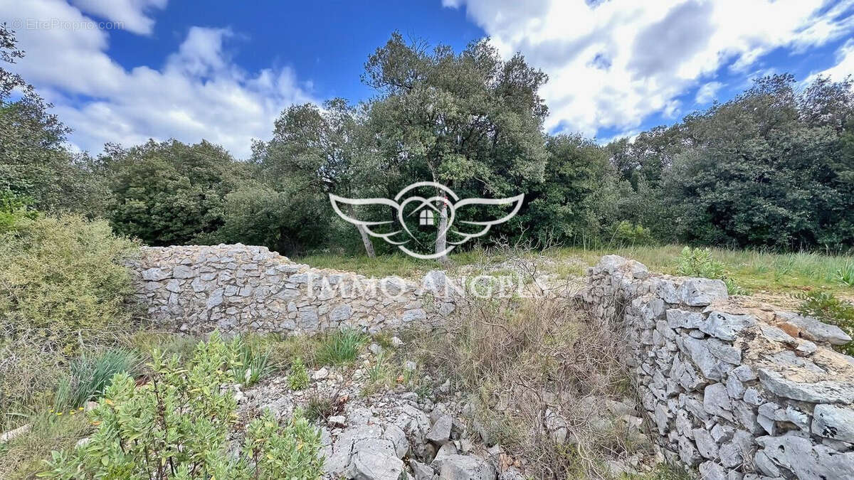 Terrain à MONTARNAUD