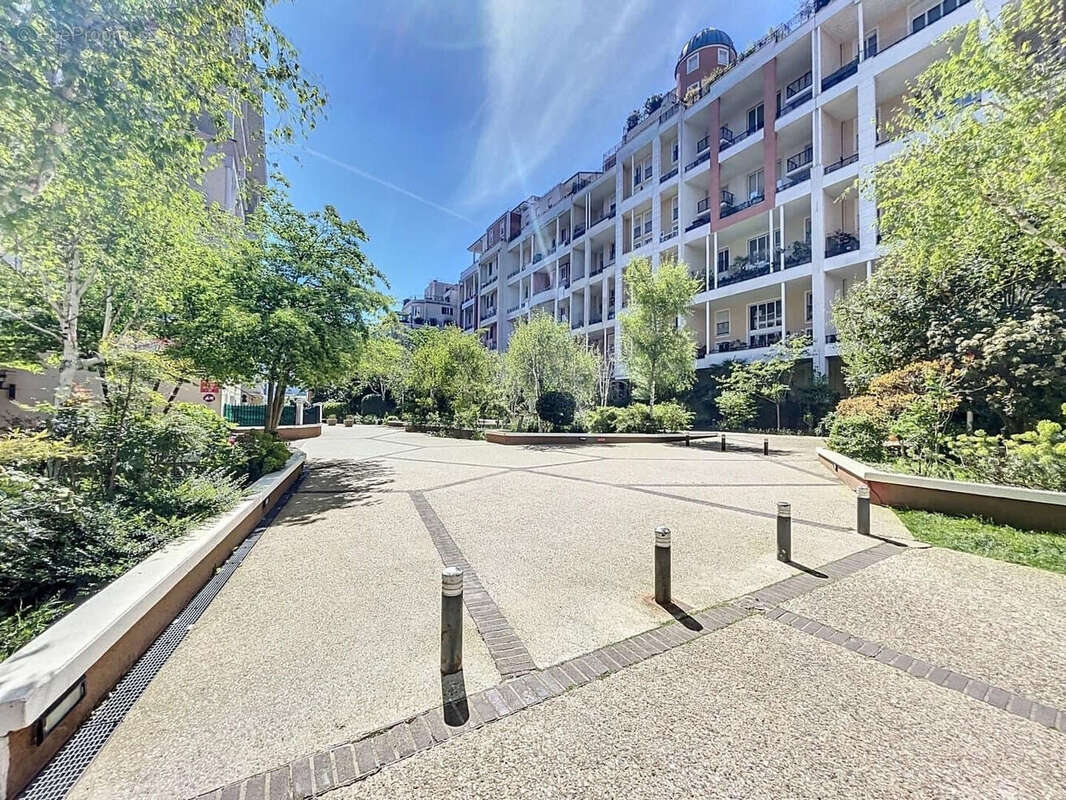 Appartement Courbevoie  Faubourg  4 pièces 75 m² - photo 17