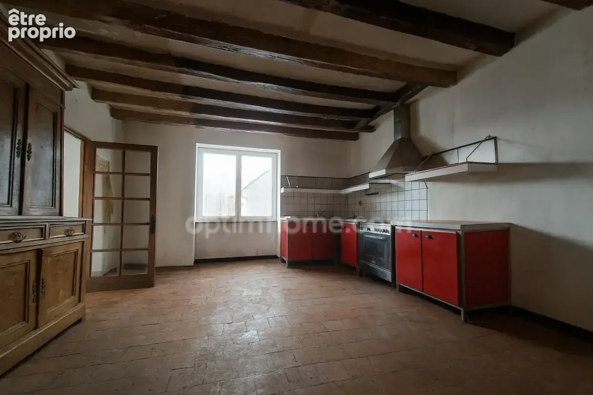 Maison de village d'environ 115 m², 3 pièces avec potentiel d'évolution à Ferrière-Larçon (37350) - photo 2