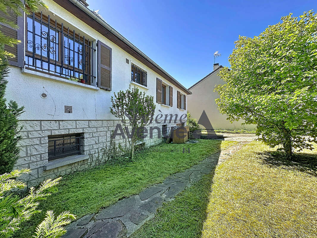 Maison 5 pièces 100 m² sur 719 m² de terrain - sans vis-à-vis - photo 5