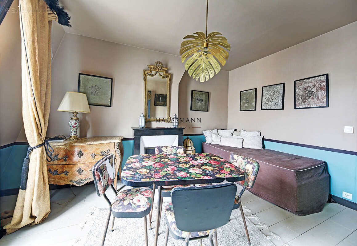 Appartement à PARIS-7E